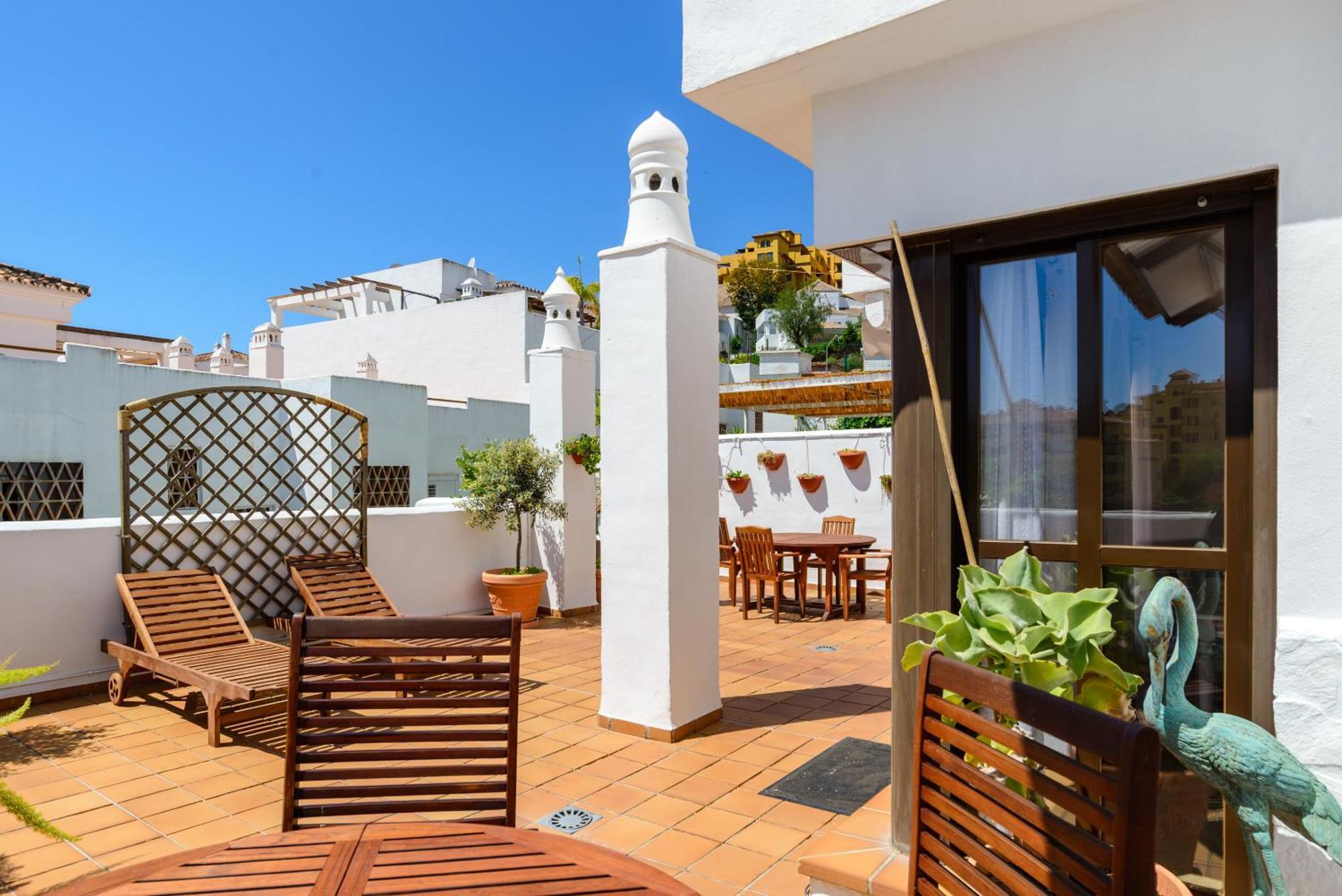 Golf Hills Bed & Breakfast Estepona Dış mekan fotoğraf