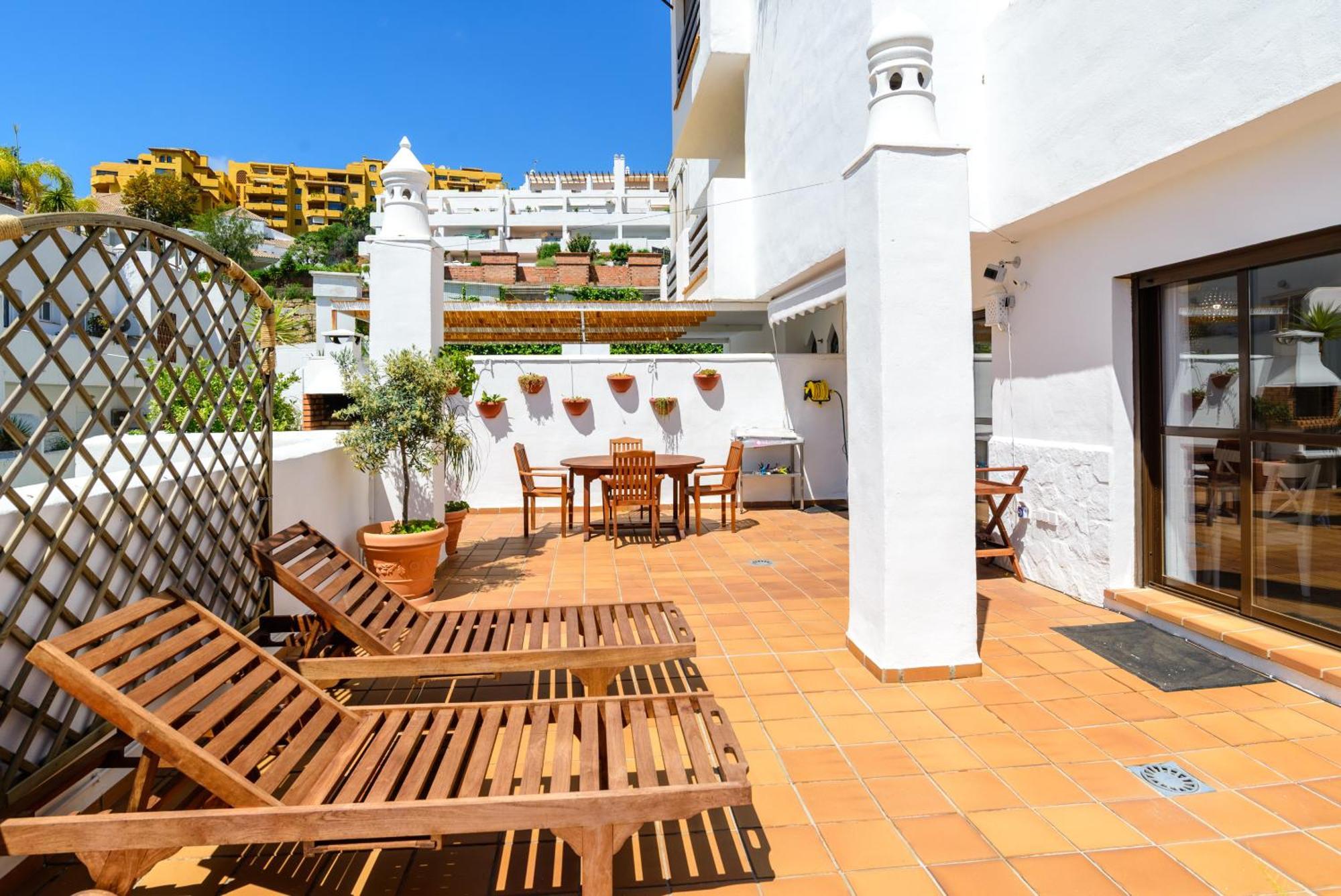 Golf Hills Bed & Breakfast Estepona Dış mekan fotoğraf