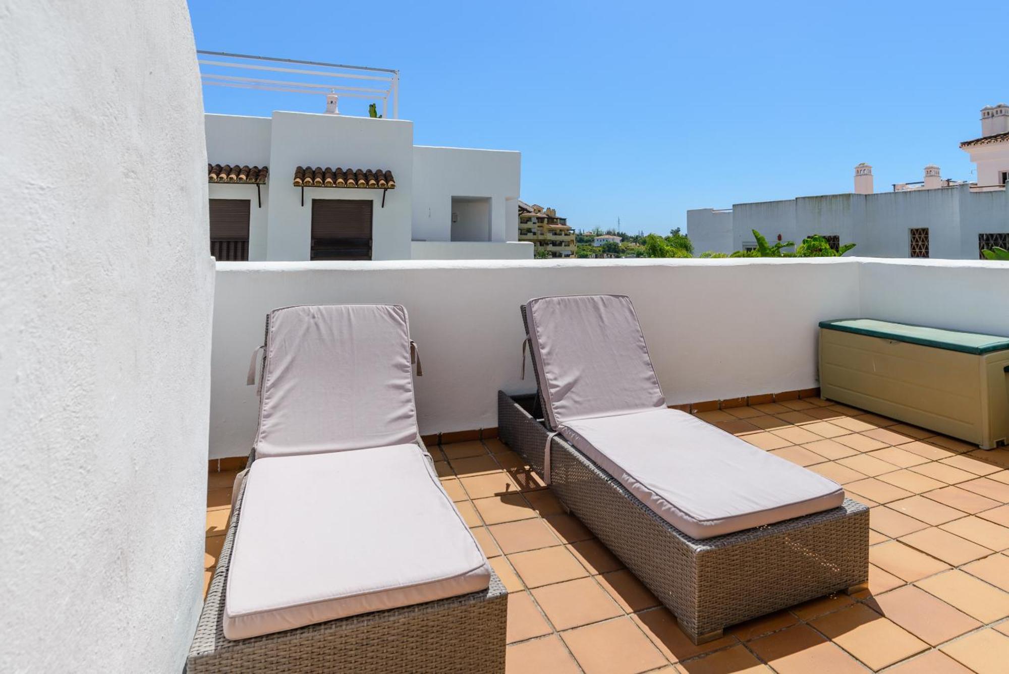 Golf Hills Bed & Breakfast Estepona Dış mekan fotoğraf
